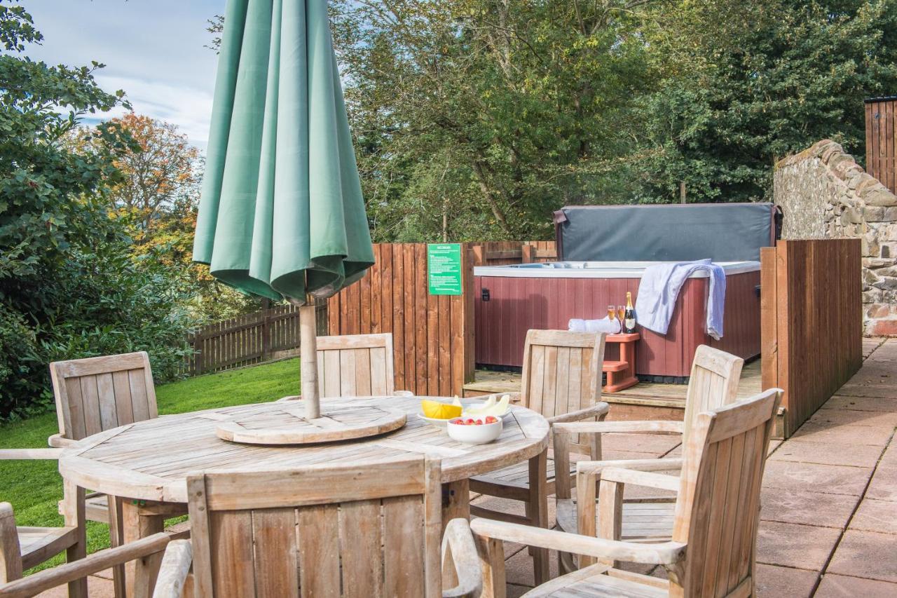 The Granary With Hot Tub Vila Forgandenny Exterior foto
